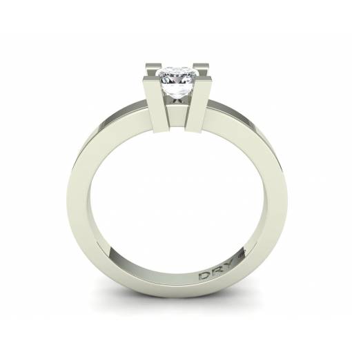 18k white gold 0.40cts princess-cut diamond ring