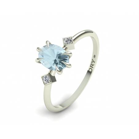 Aquamarine and Diamonds 18k gold ring
